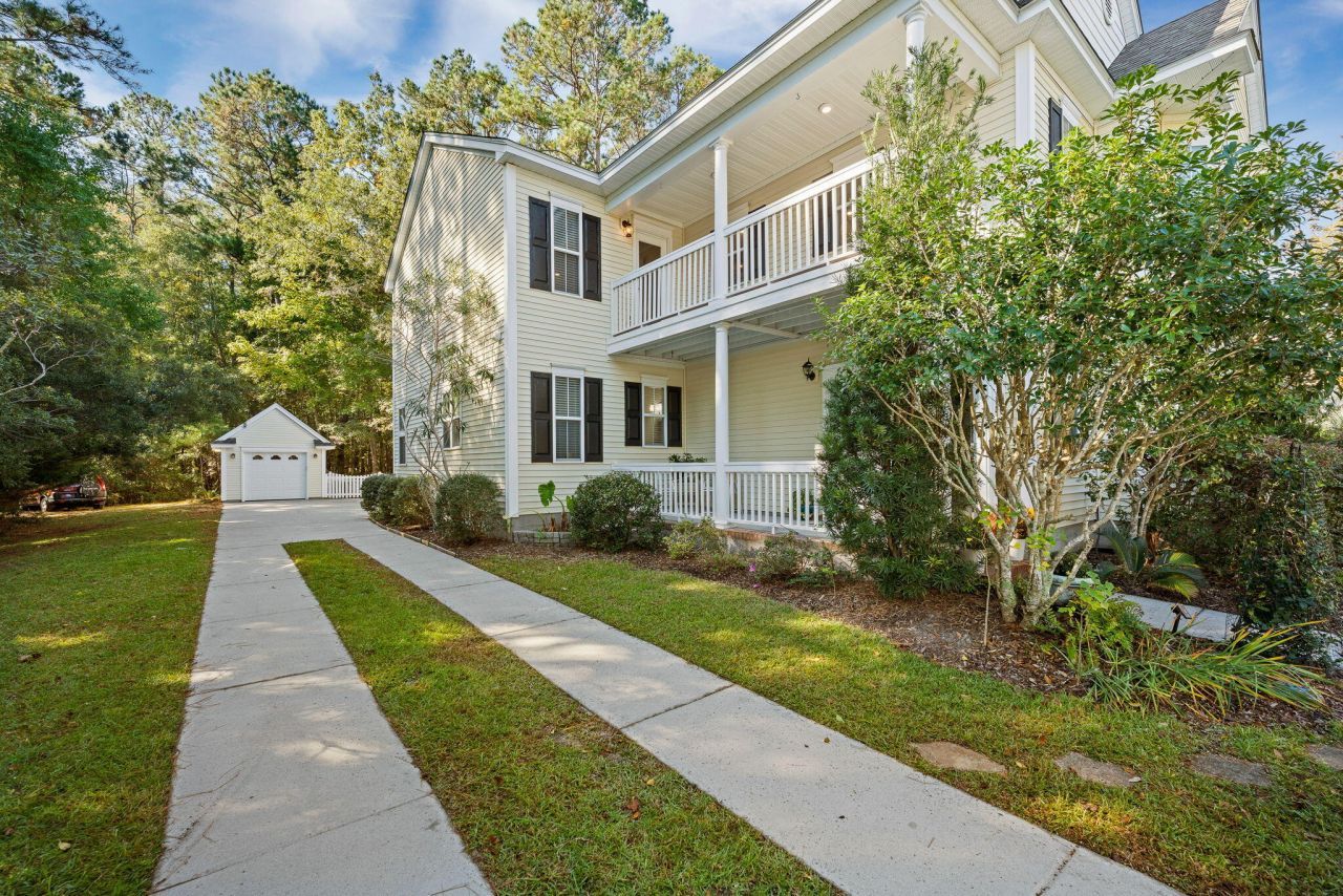 3269 Beaconsfield Road Photo 6