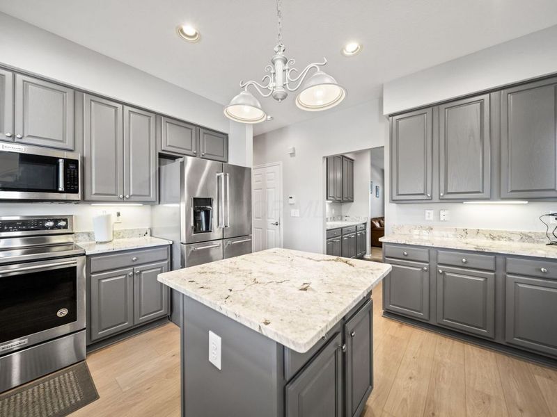 7601 Overland Trail, Delaware, OH 43015 Photo 11