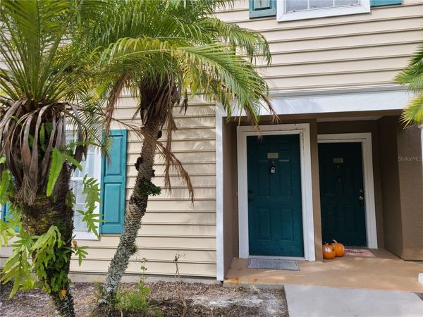 8911 MANOR LOOP, Unit 205, LAKEWOOD RANCH, FL 34202