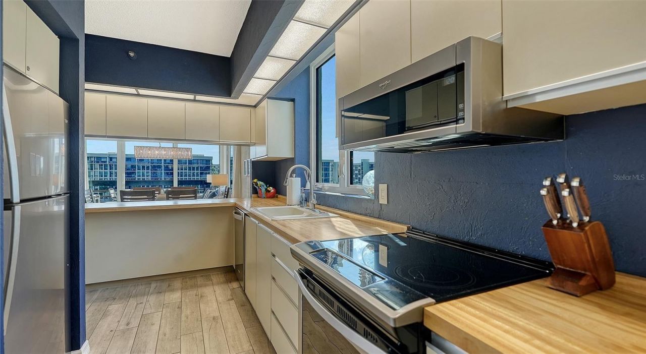 1115 Gulf Of Mexico Drive, Unit 401, Longboat Key, FL 34228 Photo