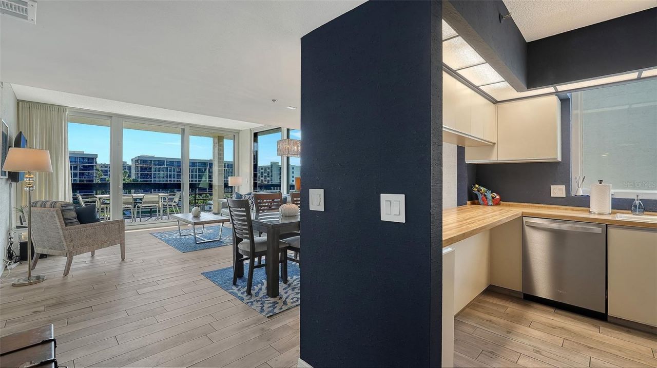 1115 Gulf Of Mexico Drive, Unit 401, Longboat Key, FL 34228 Photo