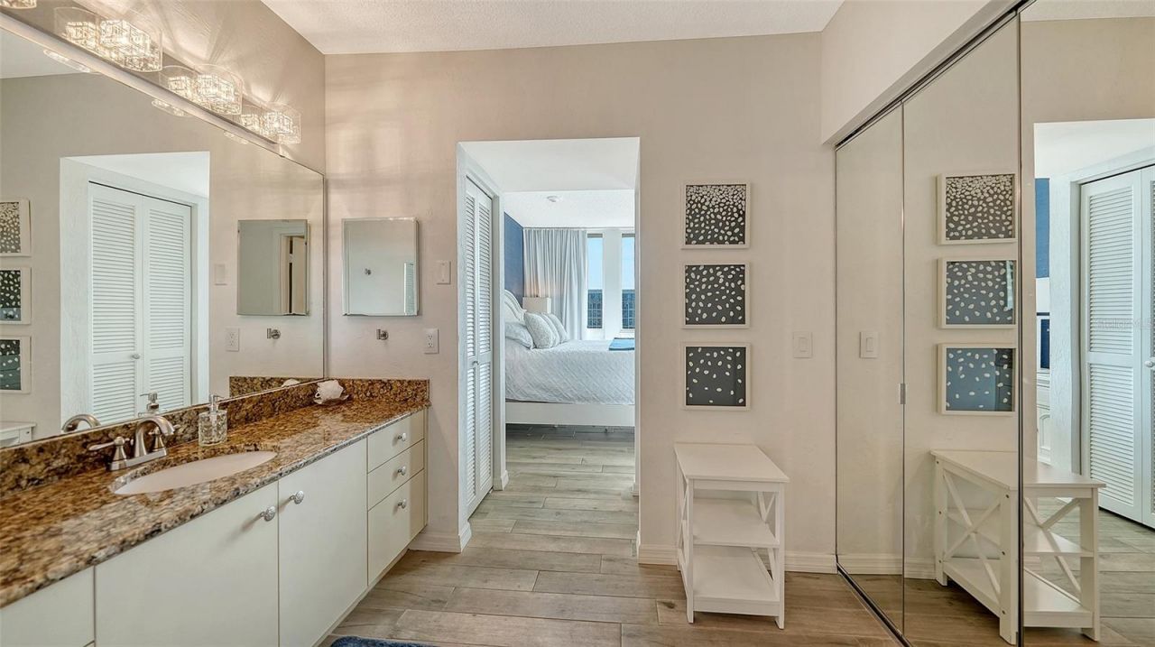 1115 Gulf Of Mexico Drive, Unit 401, Longboat Key, FL 34228 Photo