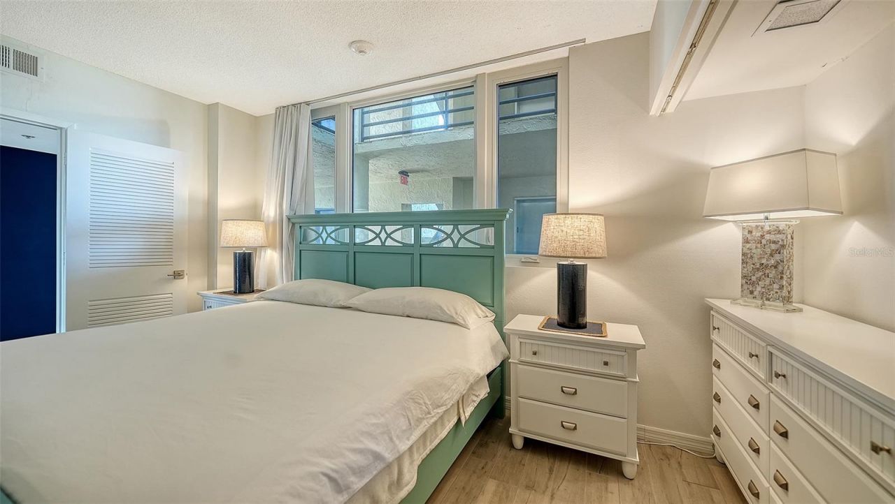 1115 Gulf Of Mexico Drive, Unit 401, Longboat Key, FL 34228 Photo