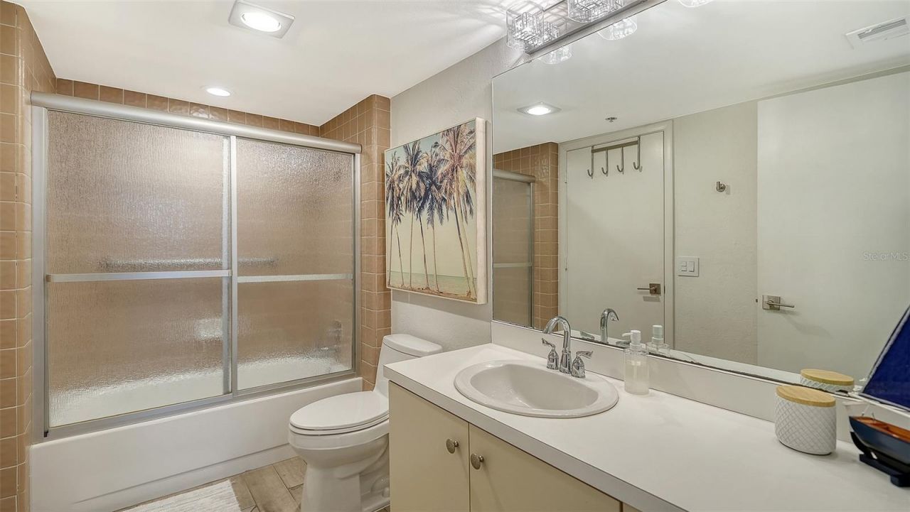 1115 Gulf Of Mexico Drive, Unit 401, Longboat Key, FL 34228 Photo