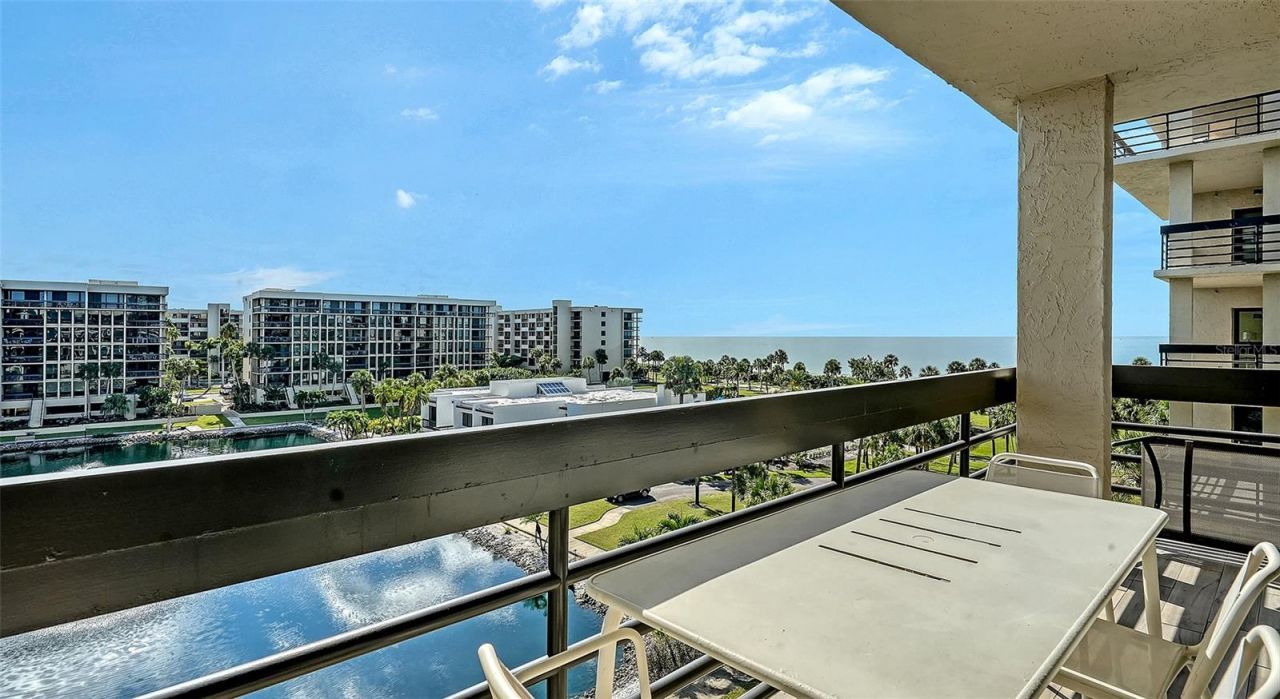 1115 Gulf Of Mexico Drive, Unit 401, Longboat Key, FL 34228 Photo