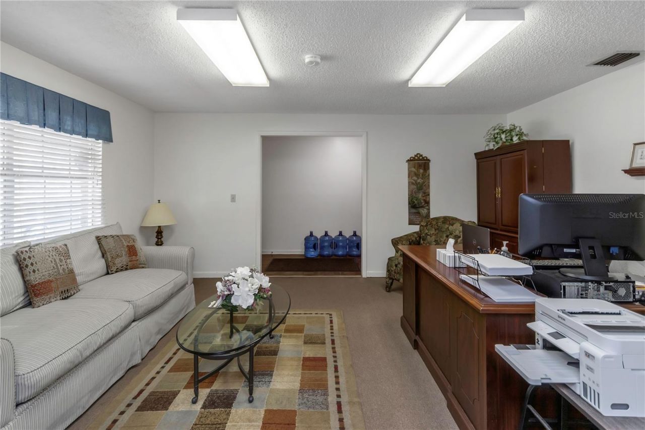 17515 Lakeshore Road, Lutz, FL 33558 Photo