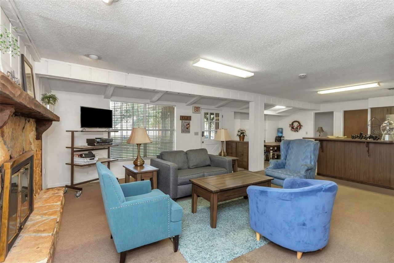 17515 Lakeshore Road, Lutz, FL 33558 Photo