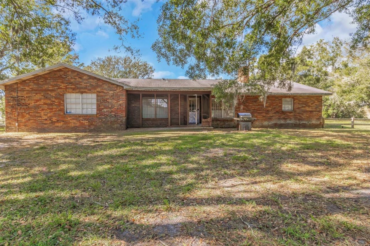 17515 Lakeshore Road, Lutz, FL 33558 Photo