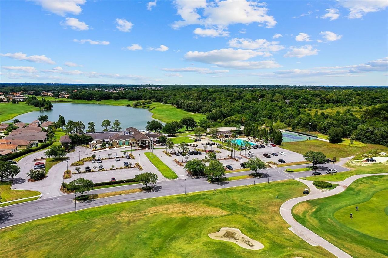 685 Whisper Woods Drive, Lakeland, FL 33813 Photo