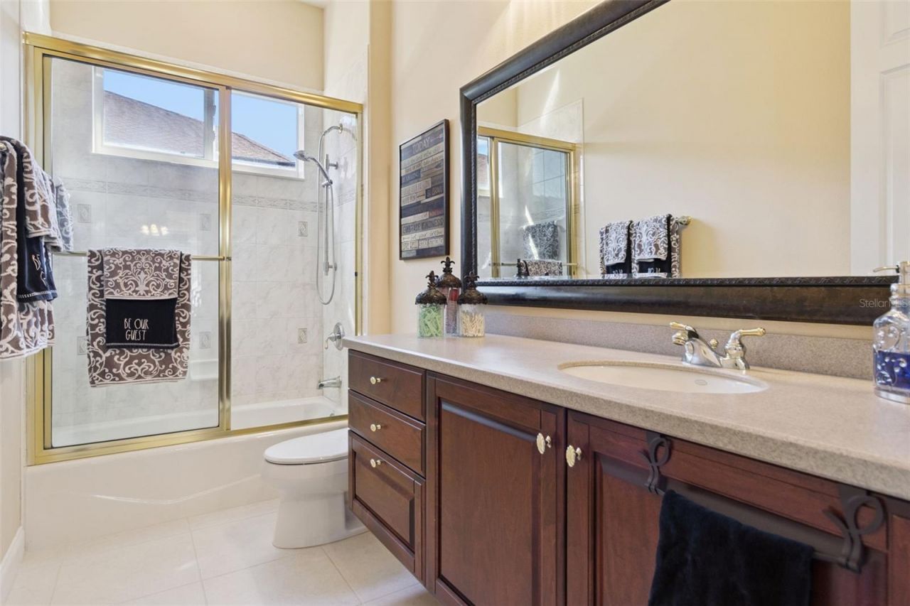 685 Whisper Woods Drive, Lakeland, FL 33813 Photo