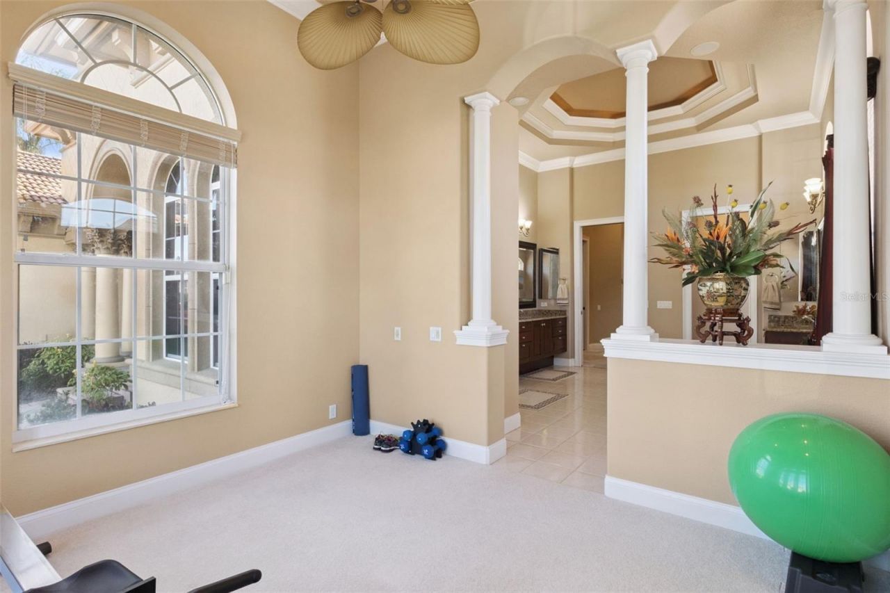 685 Whisper Woods Drive, Lakeland, FL 33813 Photo