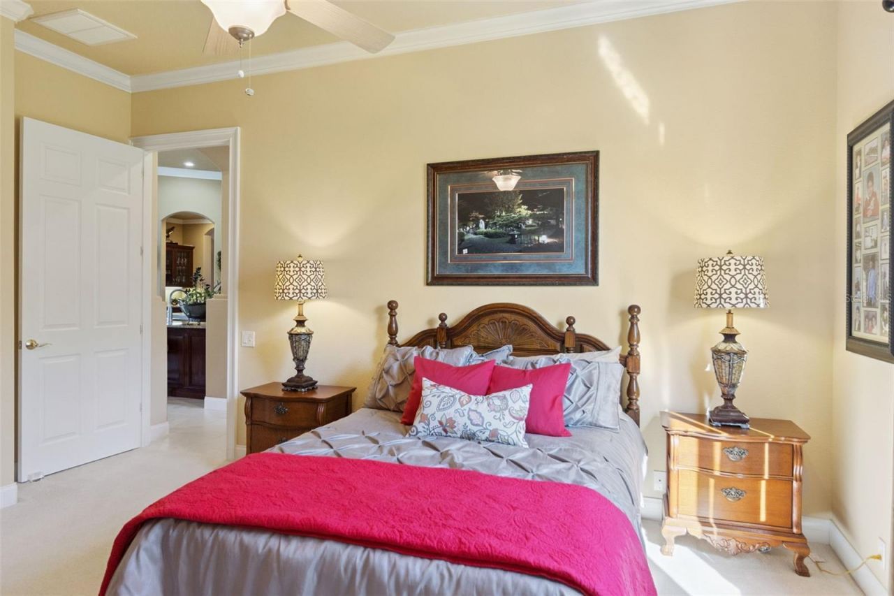 685 Whisper Woods Drive, Lakeland, FL 33813 Photo