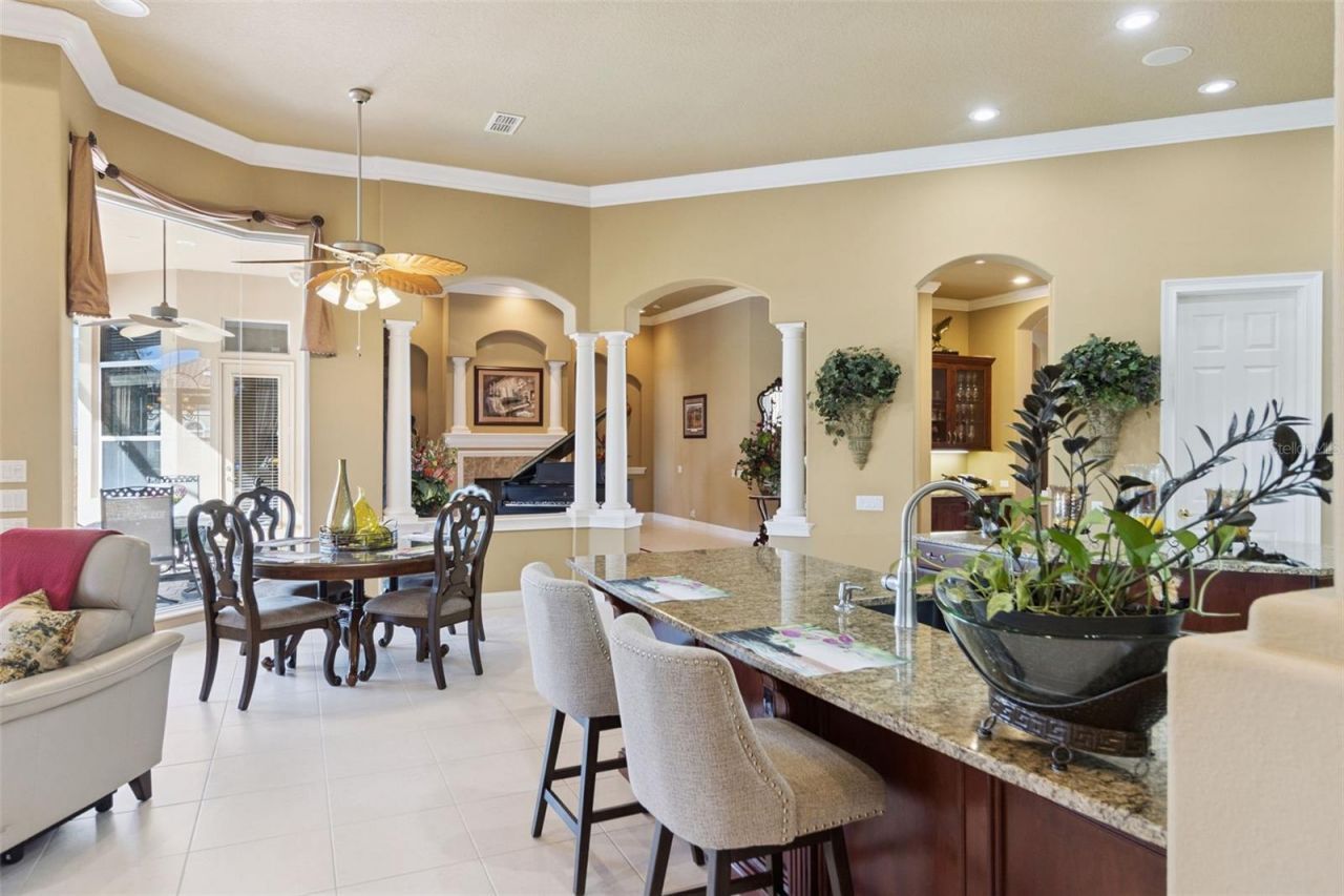 685 Whisper Woods Drive, Lakeland, FL 33813 Photo