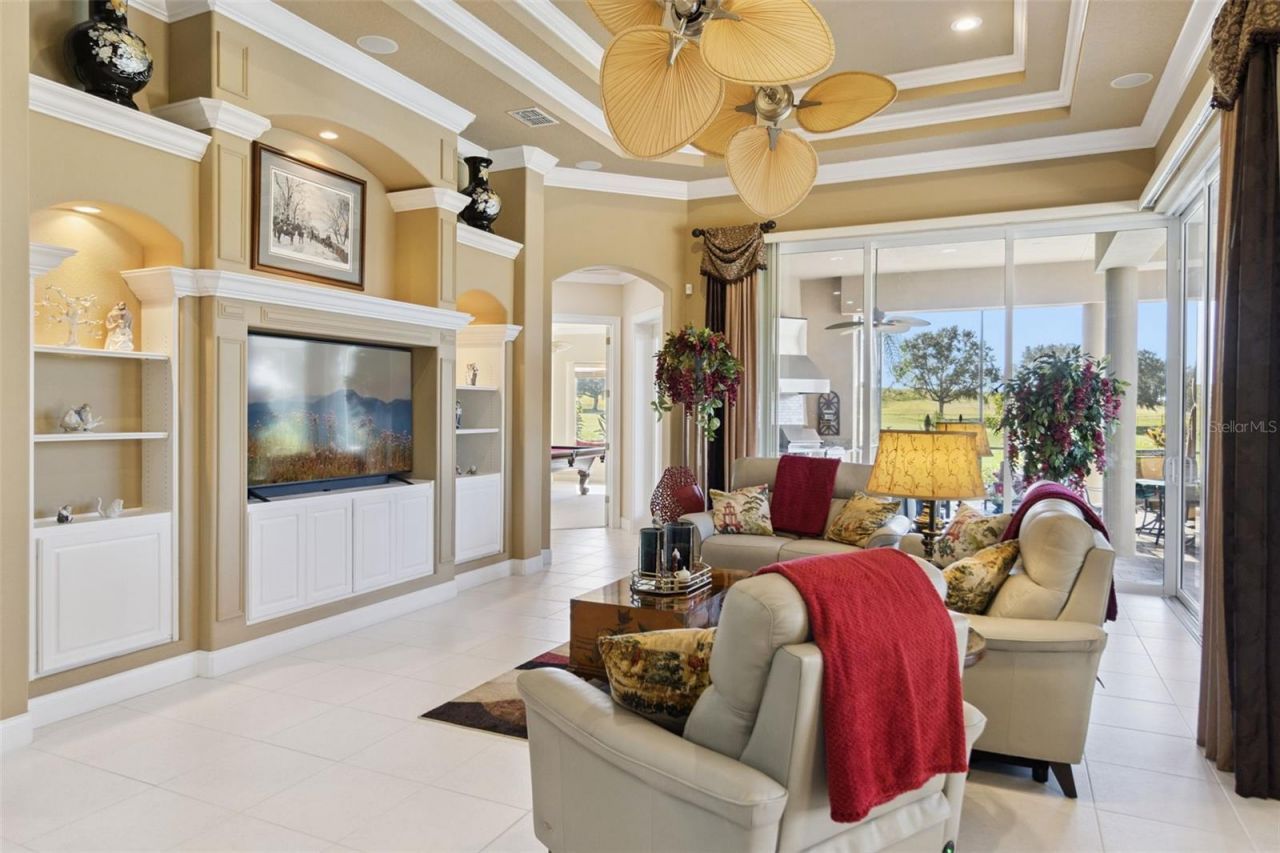 685 Whisper Woods Drive, Lakeland, FL 33813 Photo