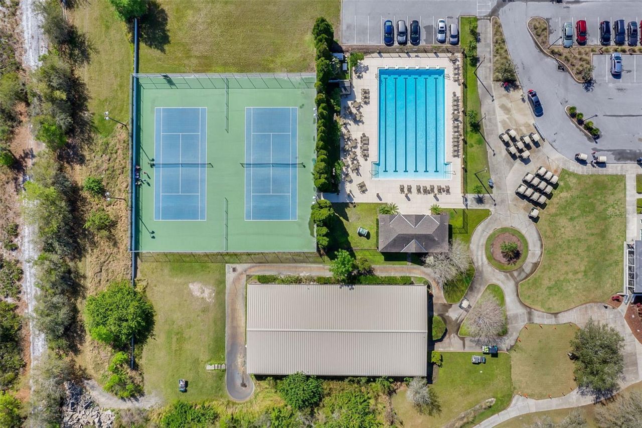 685 Whisper Woods Drive, Lakeland, FL 33813 Photo