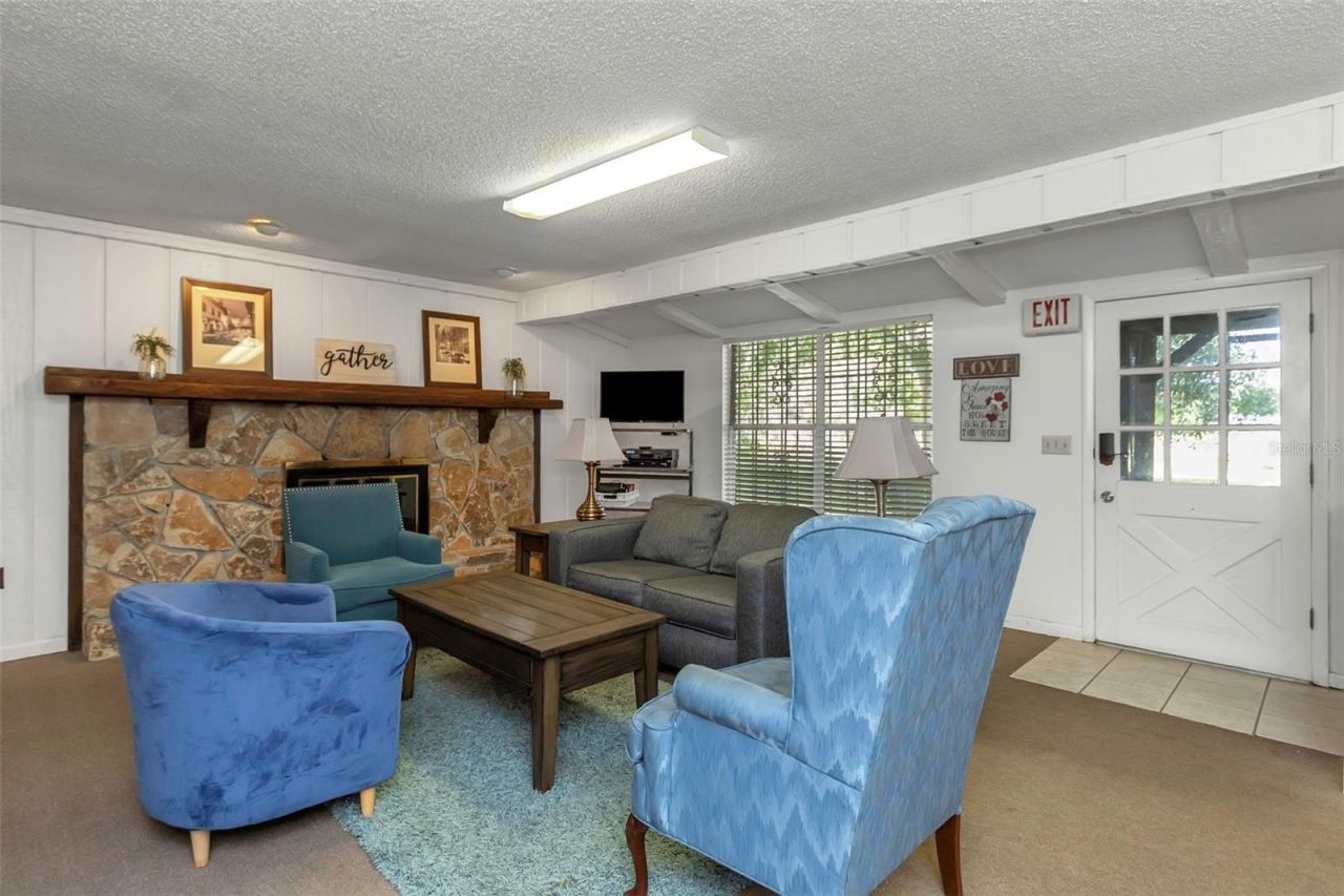 17515 Lakeshore Road, Lutz, FL 33558 Photo