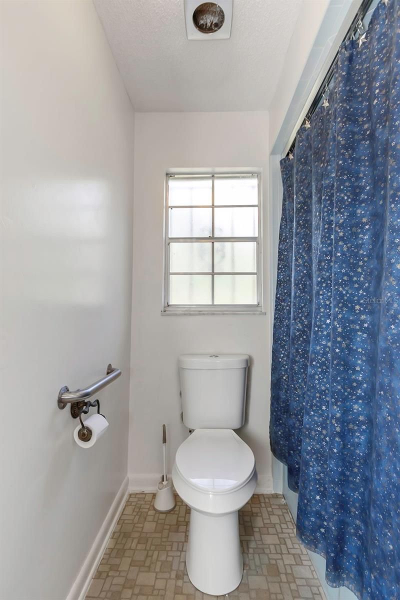 17515 Lakeshore Road, Lutz, FL 33558 Photo