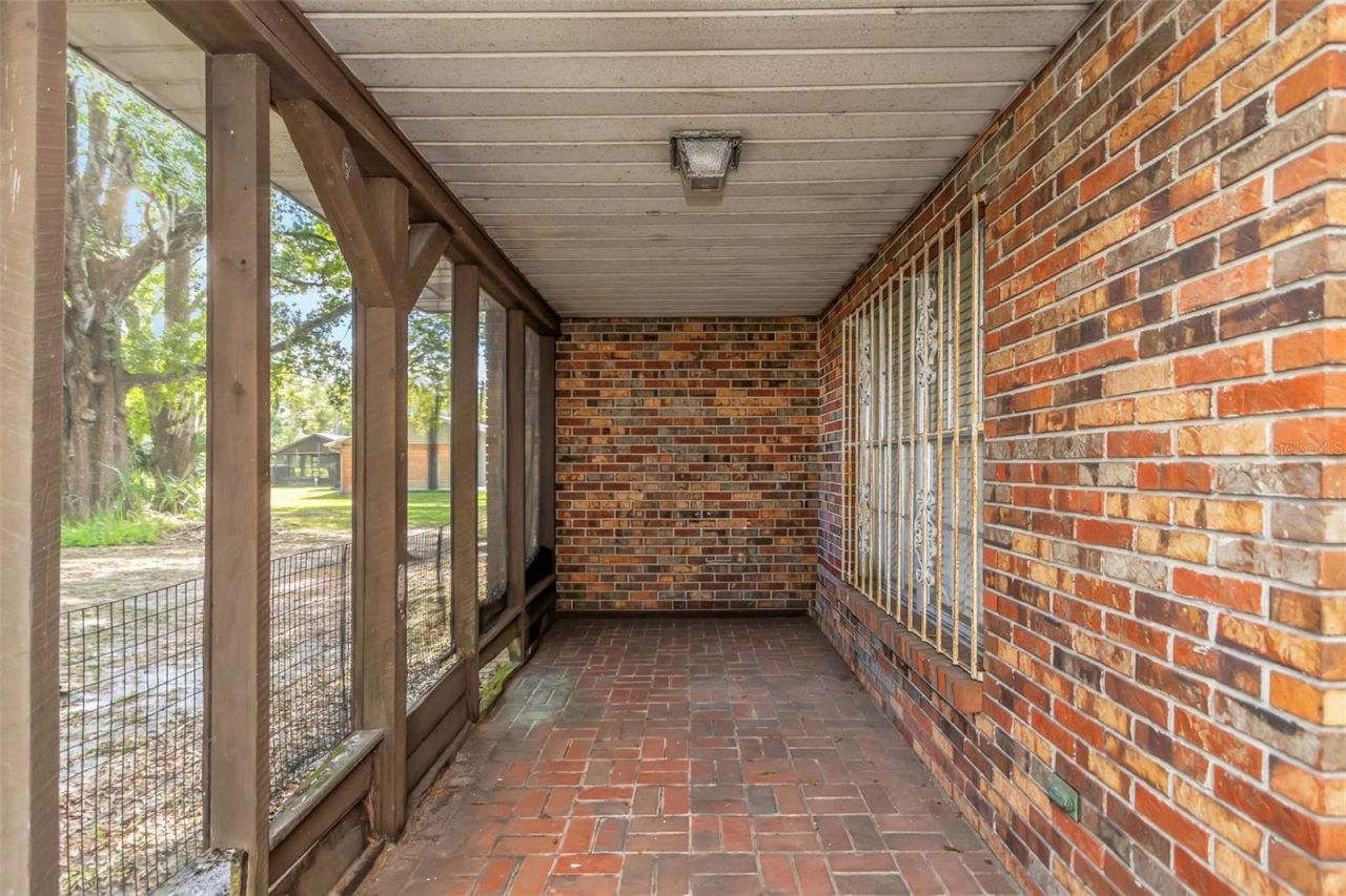 17515 Lakeshore Road, Lutz, FL 33558 Photo