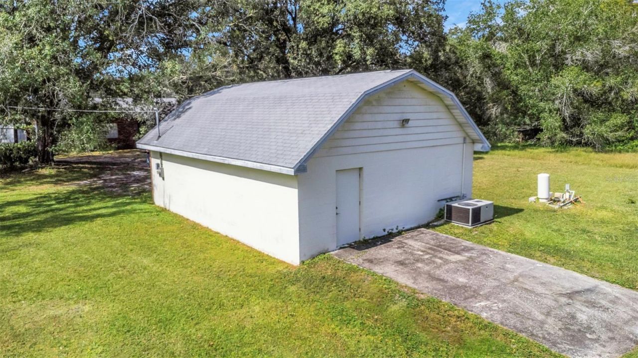 17515 Lakeshore Road, Lutz, FL 33558 Photo