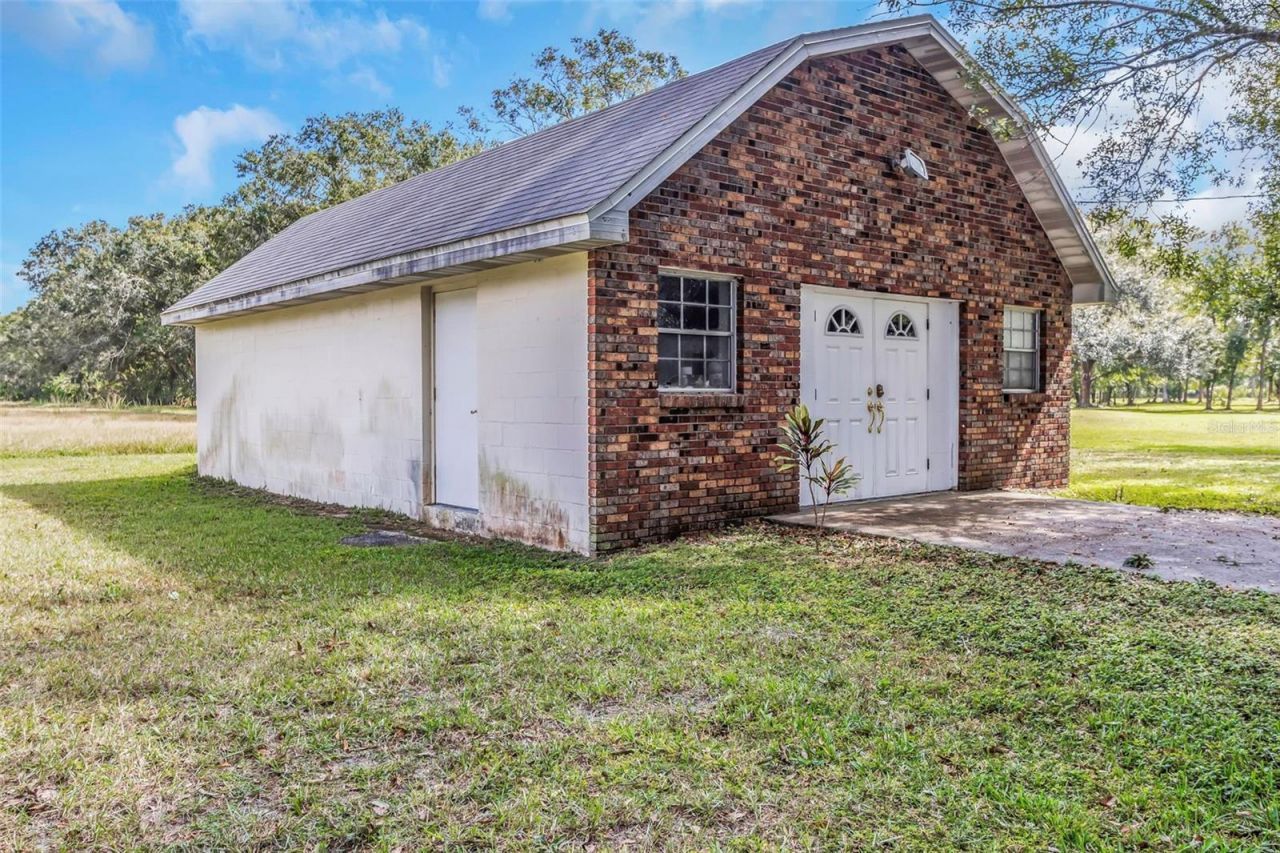 17515 Lakeshore Road, Lutz, FL 33558 Photo