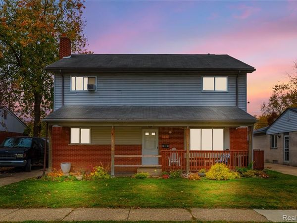 9274 Chamberlain Street, Romulus, MI 48174