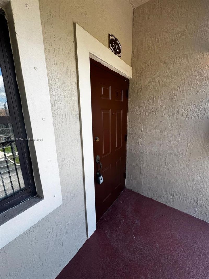22621 SW 88th Pl, Unit 302-8, Cutler Bay, FL 33190 Photo