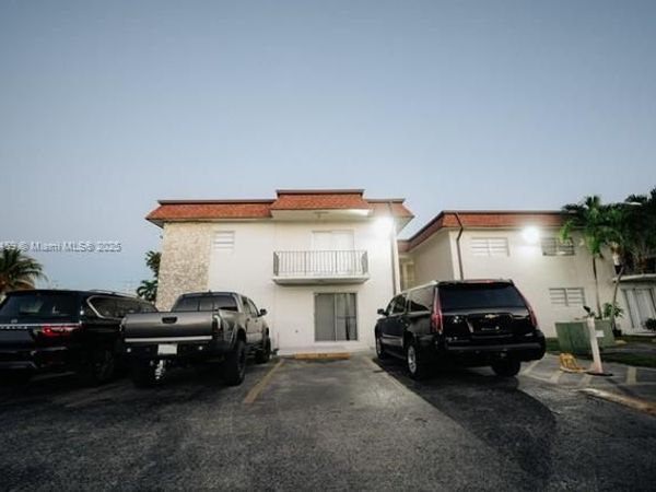 Unit 45A, Hialeah, FL 33012