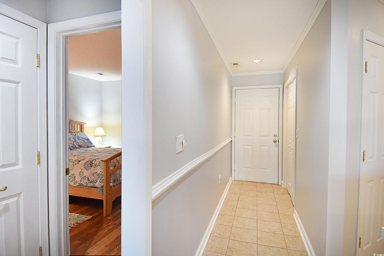 4622 Greenbriar Dr. Photo 10