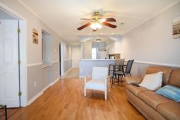 4622 Greenbriar Dr. photo 4