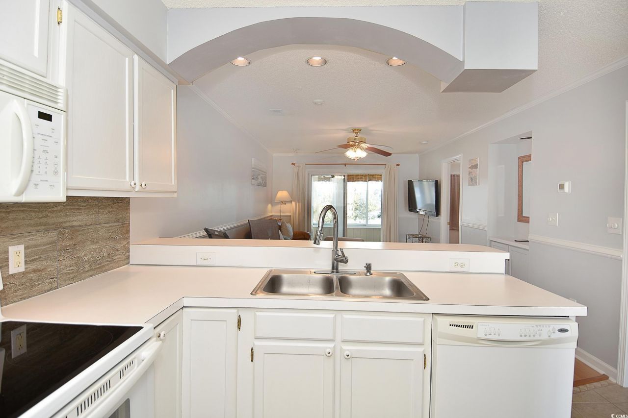 4622 Greenbriar Dr. Photo 5