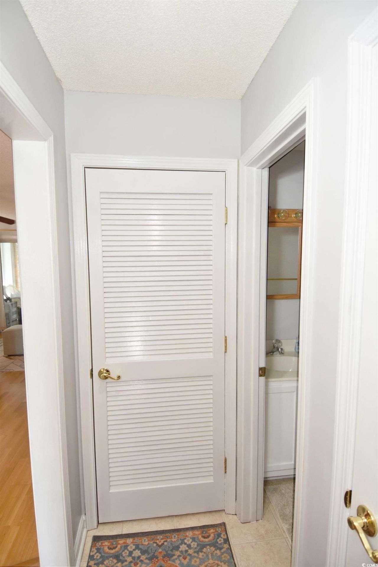 4622 Greenbriar Dr. Photo 8