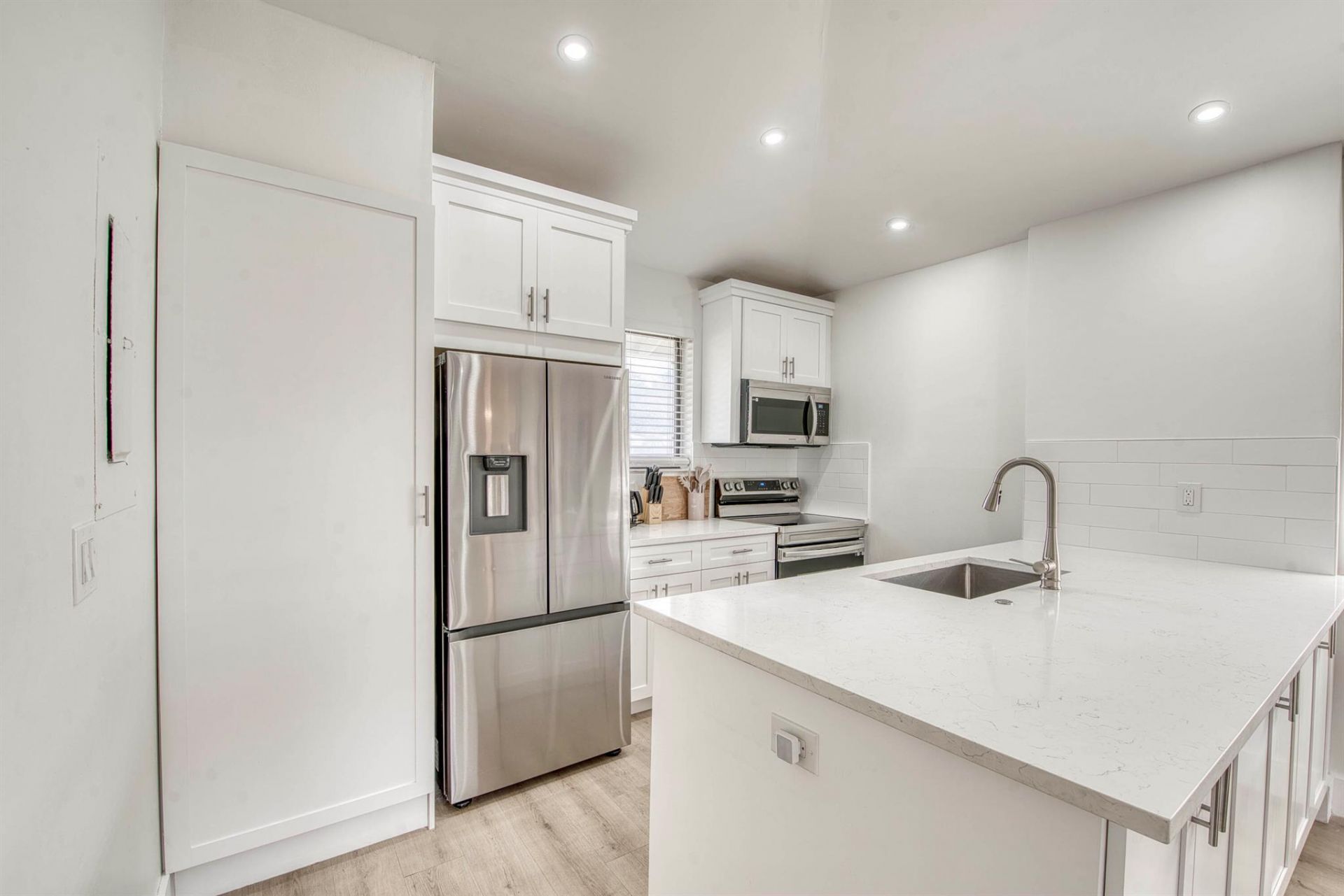 130 Club Drive, Palm Beach Gardens, FL 33418 Photo