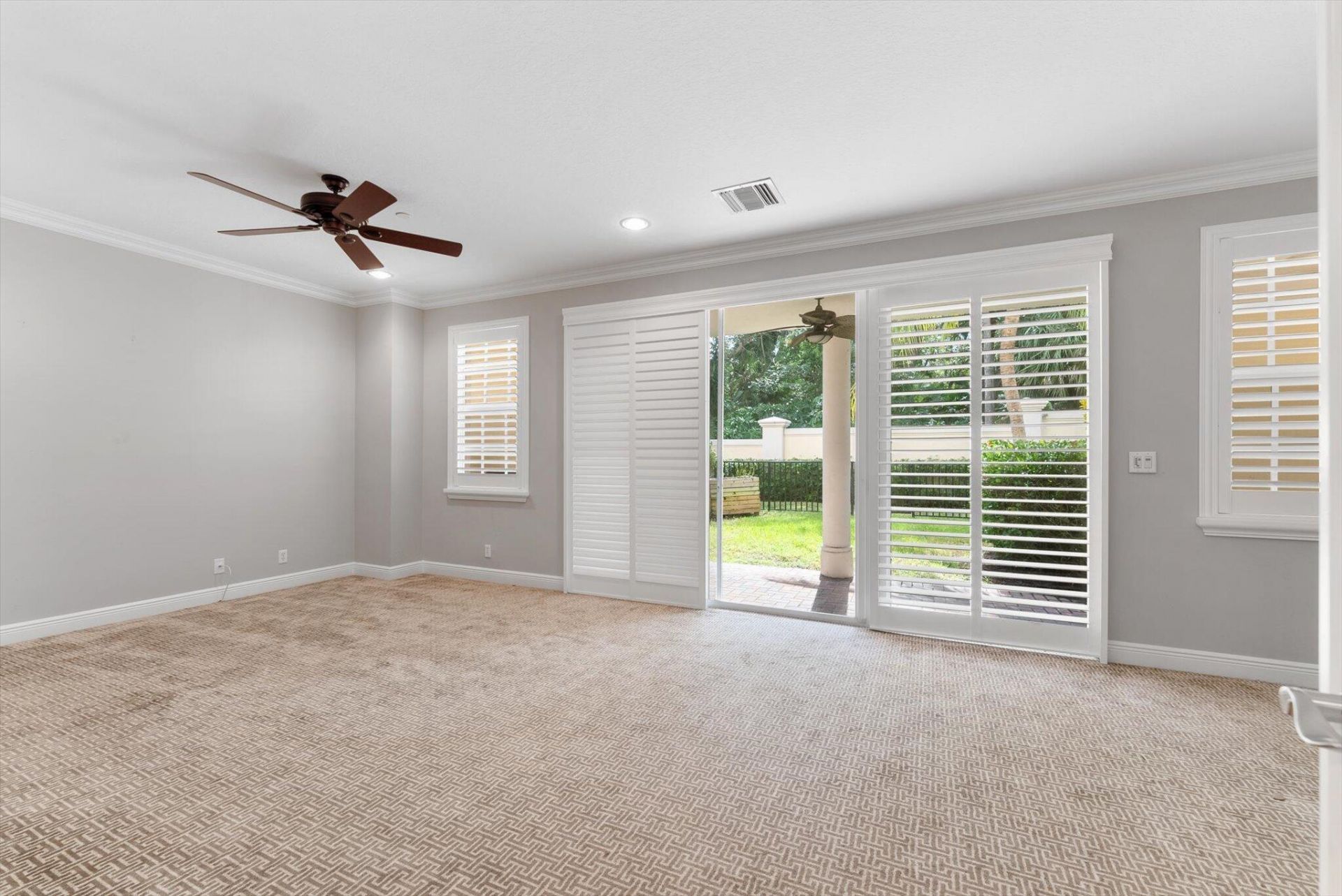 604 NE Francesca Lane, Boca Raton, FL 33487 Photo