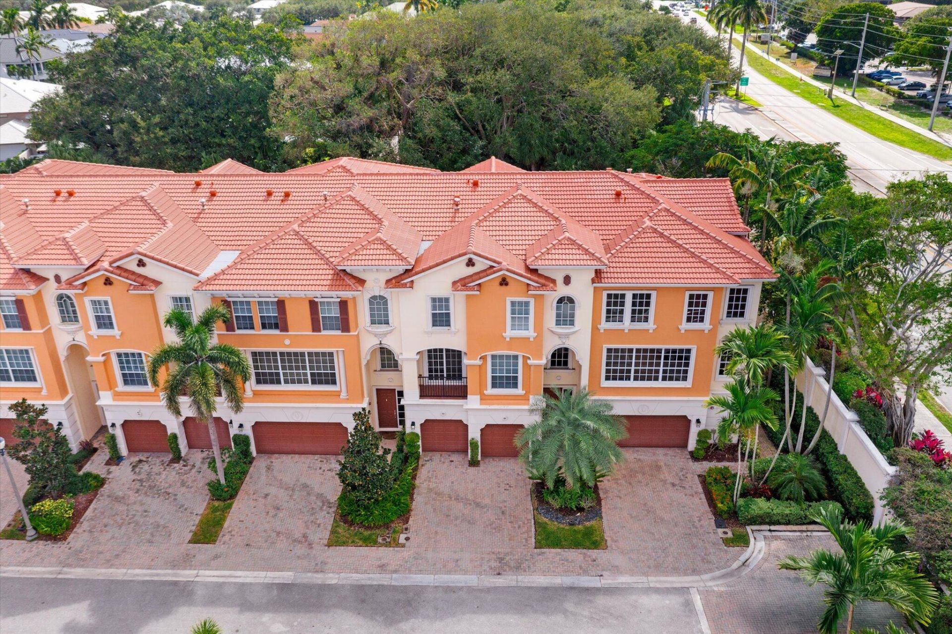 604 NE Francesca Lane, Boca Raton, FL 33487 Photo