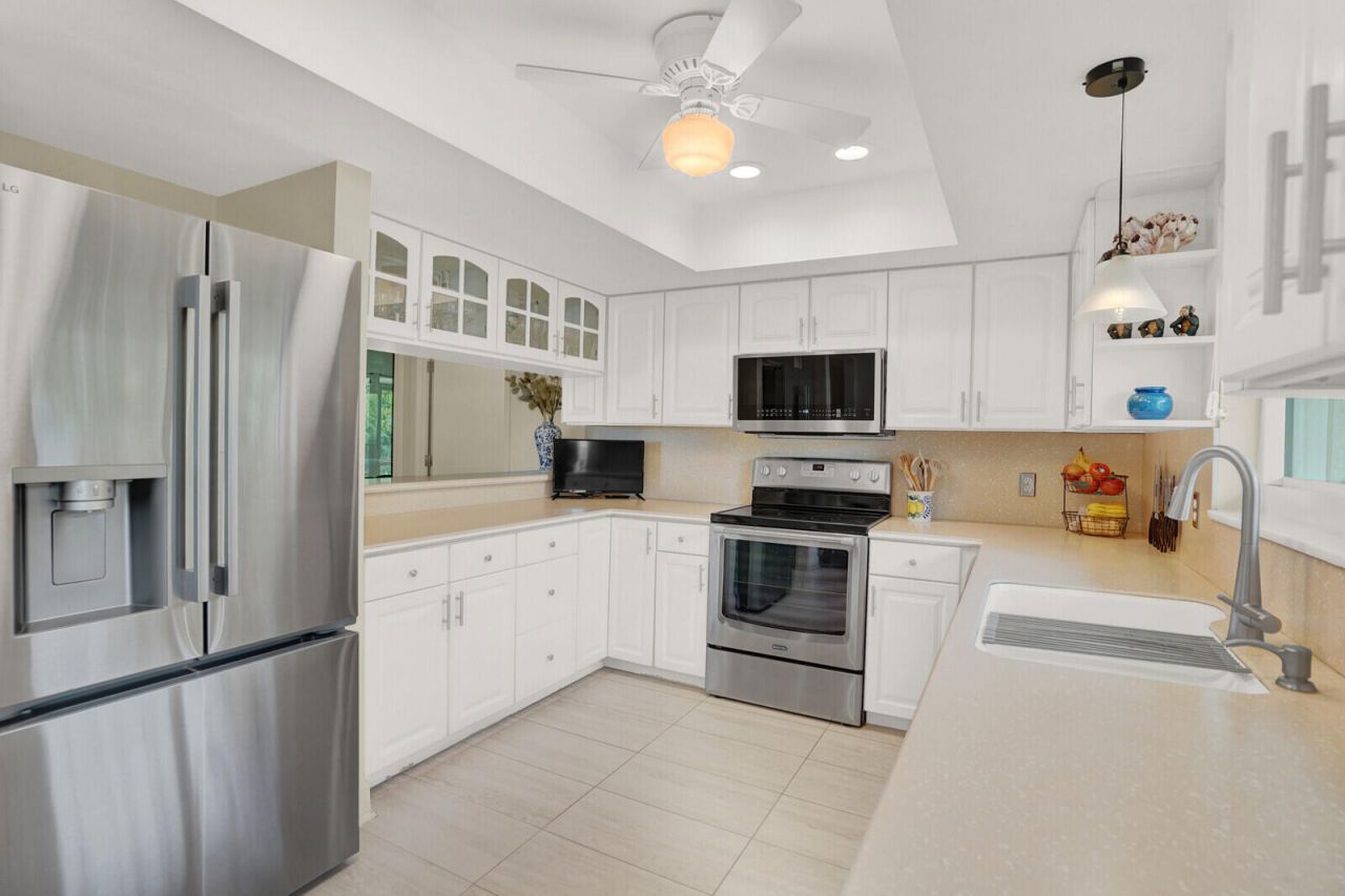 221 Orange Tree Drive, Atlantis, FL 33462 Photo