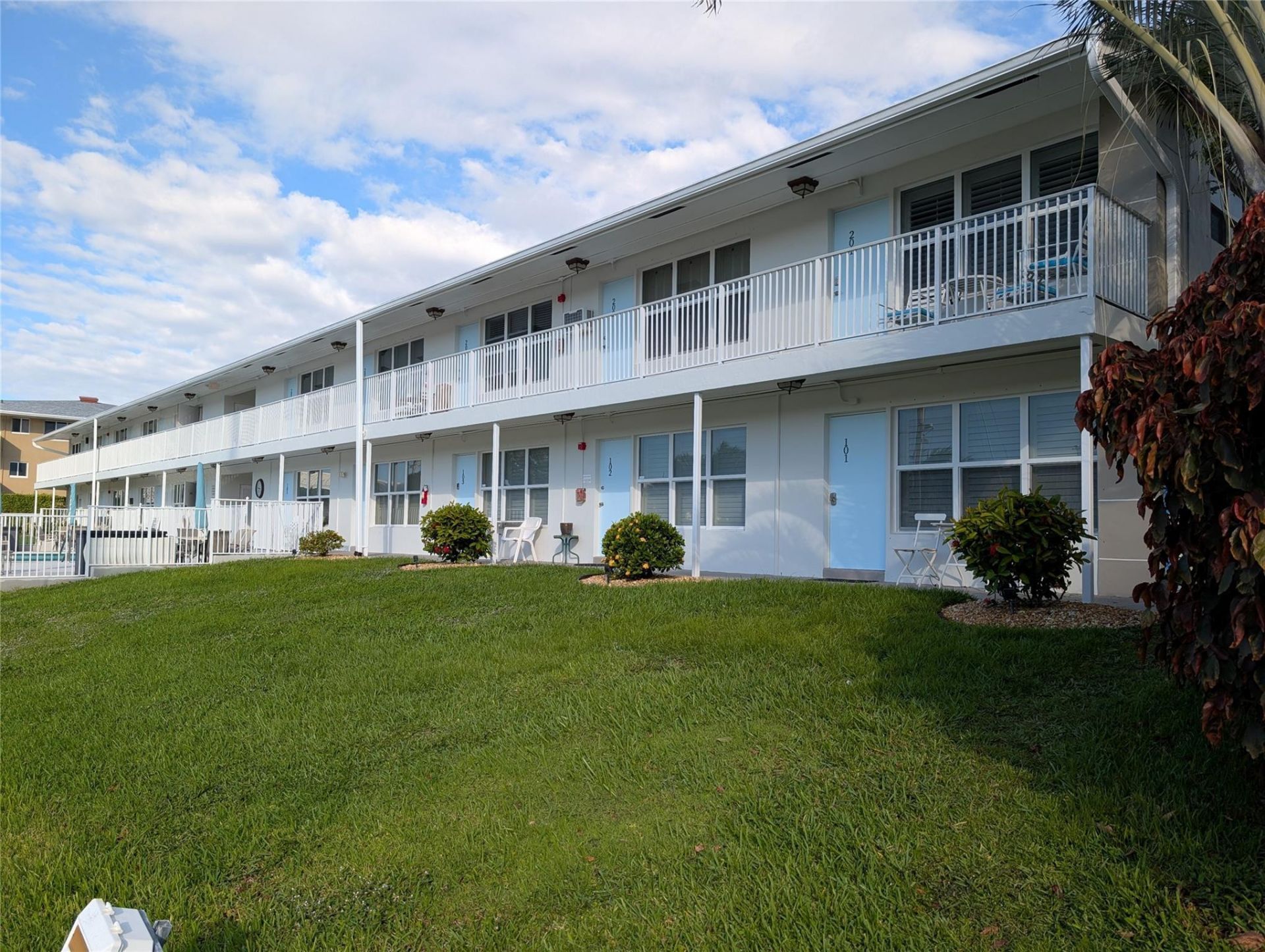 2808 NE 33rd Court, Unit 101, Fort Lauderdale, FL 33306 Photo