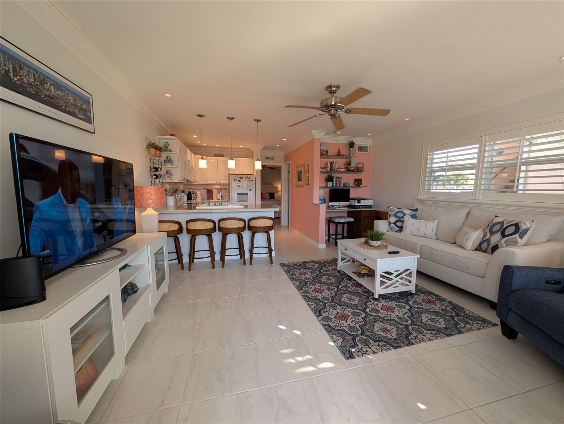 2808 NE 33rd Court, Unit 101, Fort Lauderdale, FL 33306 Photo