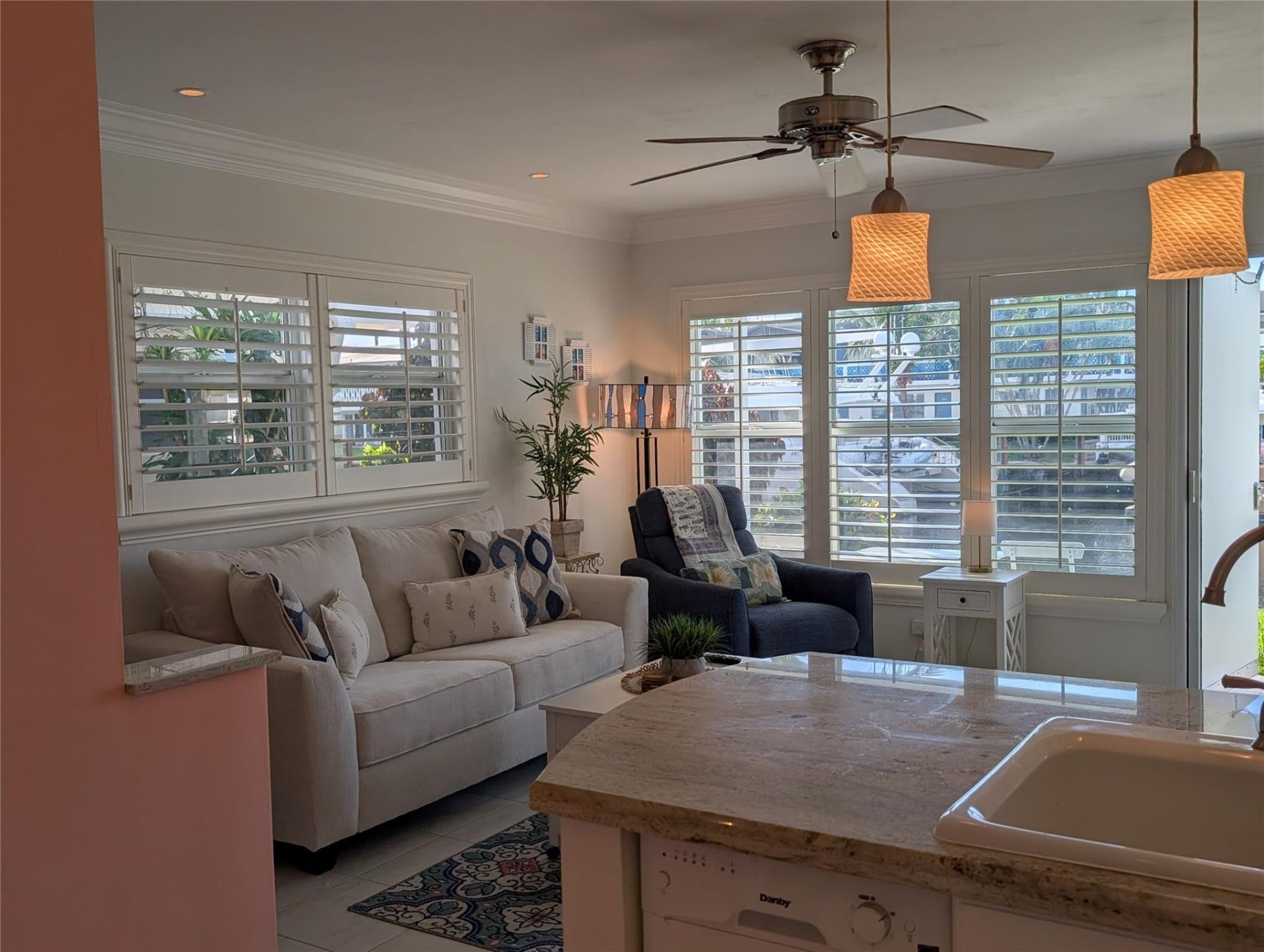 2808 NE 33rd Court, Unit 101, Fort Lauderdale, FL 33306 Photo