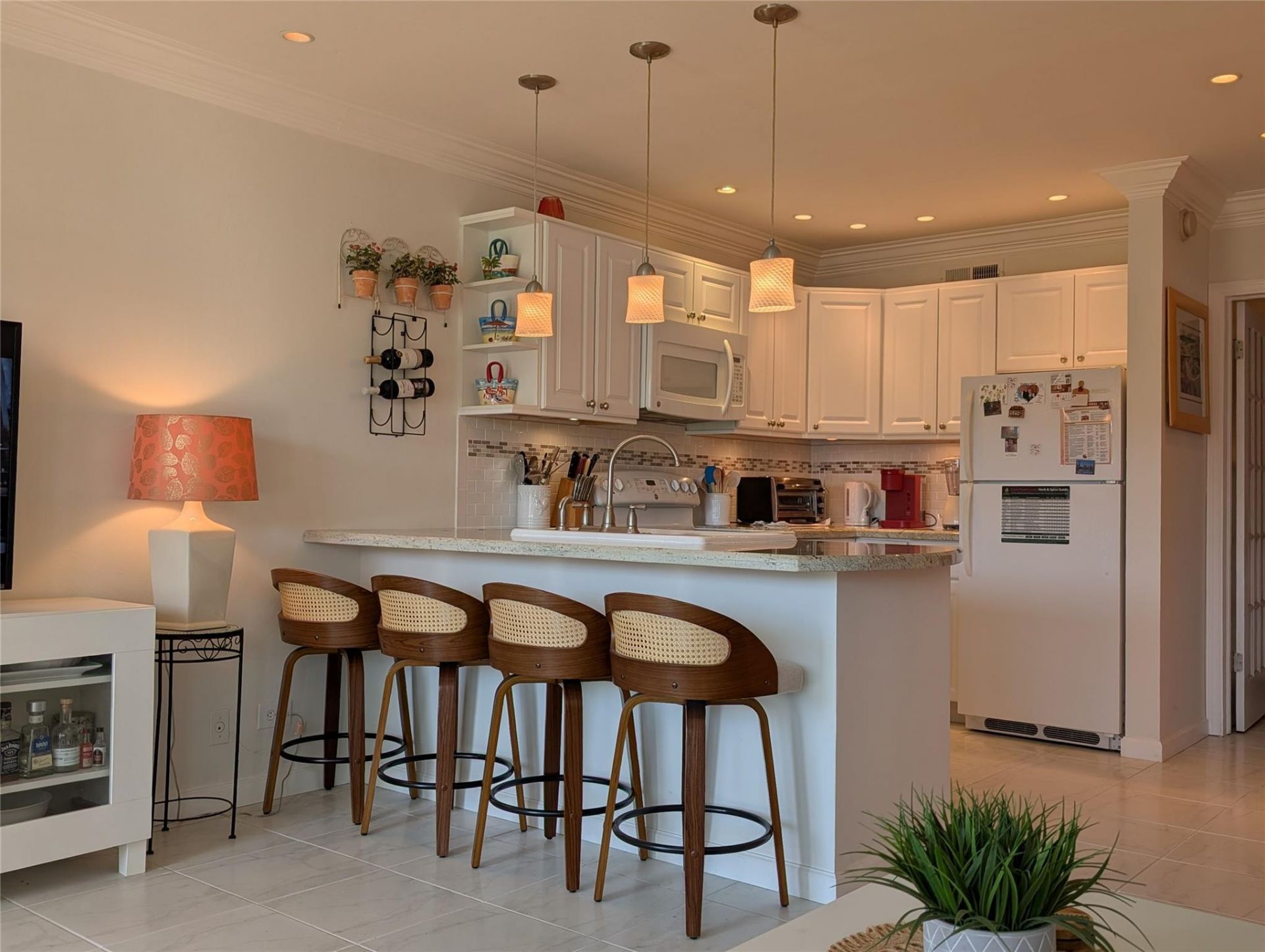 2808 NE 33rd Court, Unit 101, Fort Lauderdale, FL 33306 Photo