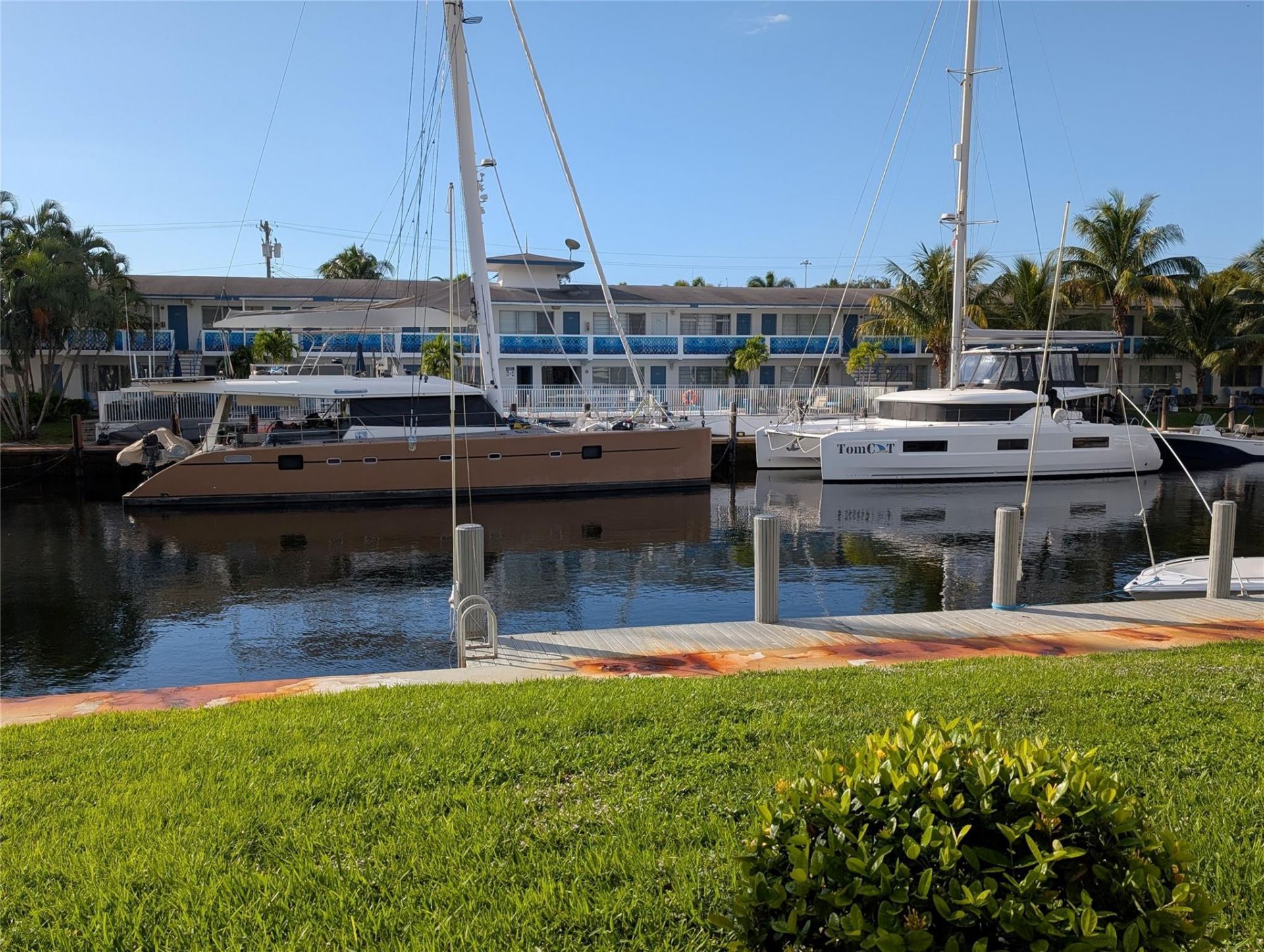 2808 NE 33rd Court, Unit 101, Fort Lauderdale, FL 33306 Photo