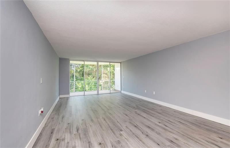 1101 NE 191st Street, Unit H301, Miami, FL 33179 Photo