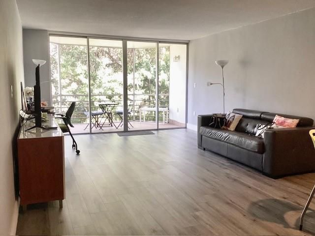 1101 NE 191st Street, Unit H301, Miami, FL 33179 Photo