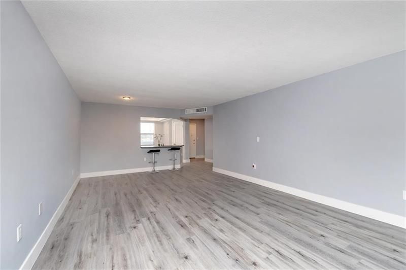 1101 NE 191st Street, Unit H301, Miami, FL 33179 Photo