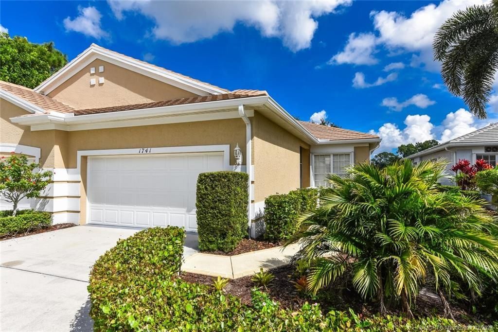 1741 SW Willowbend Lane, Palm City, FL 34990 Photo