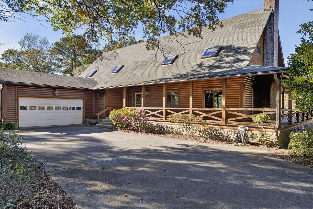 1086 St Julien Drive Photo 11