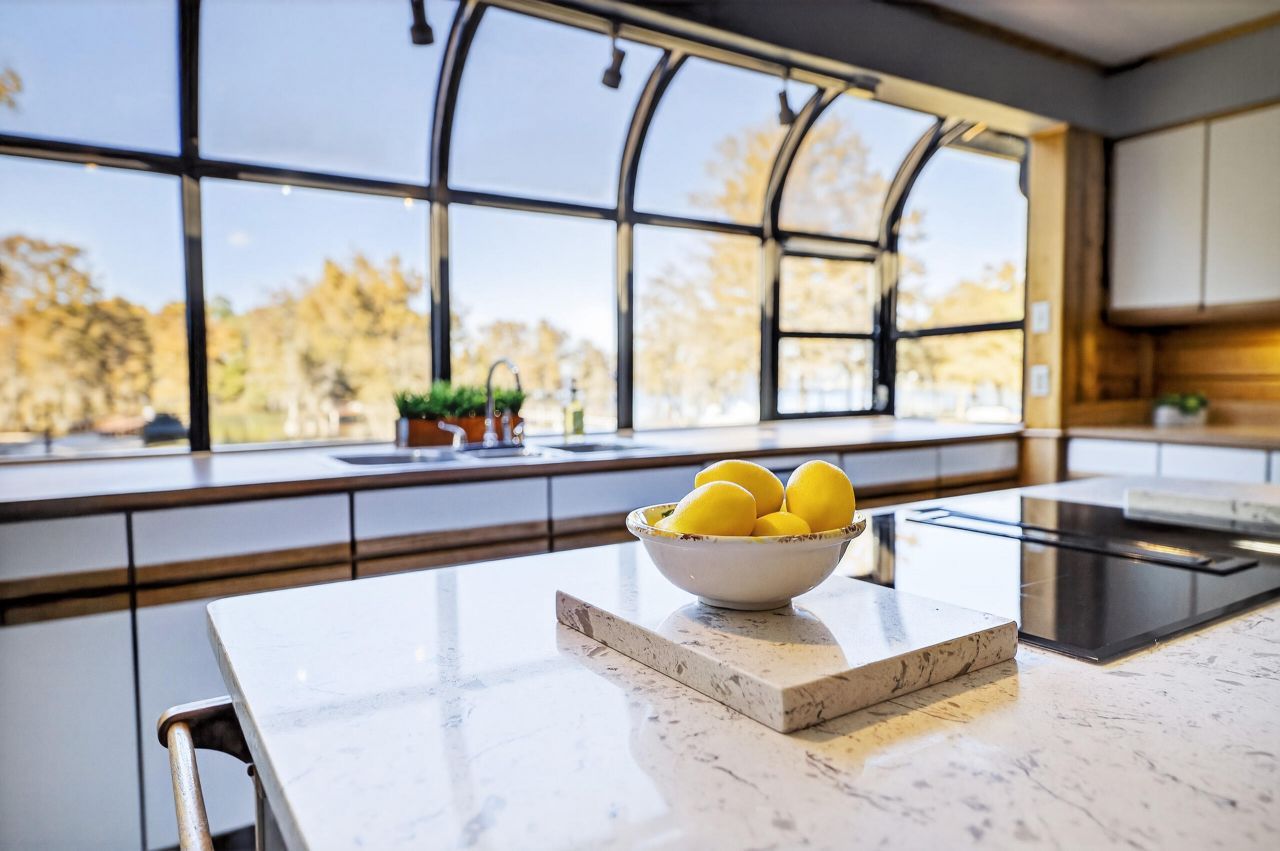 1086 St Julien Drive Photo 19