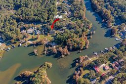 1086 St Julien Drive photo 4