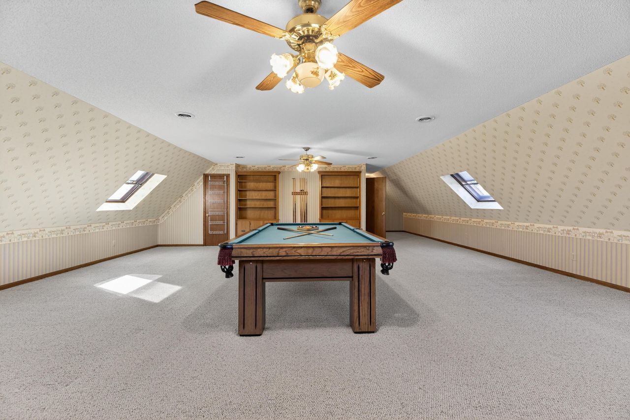 1086 St Julien Drive Photo 41