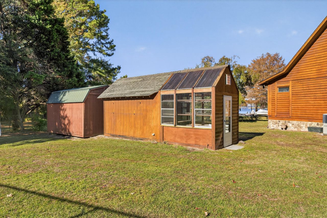 1086 St Julien Drive Photo 59