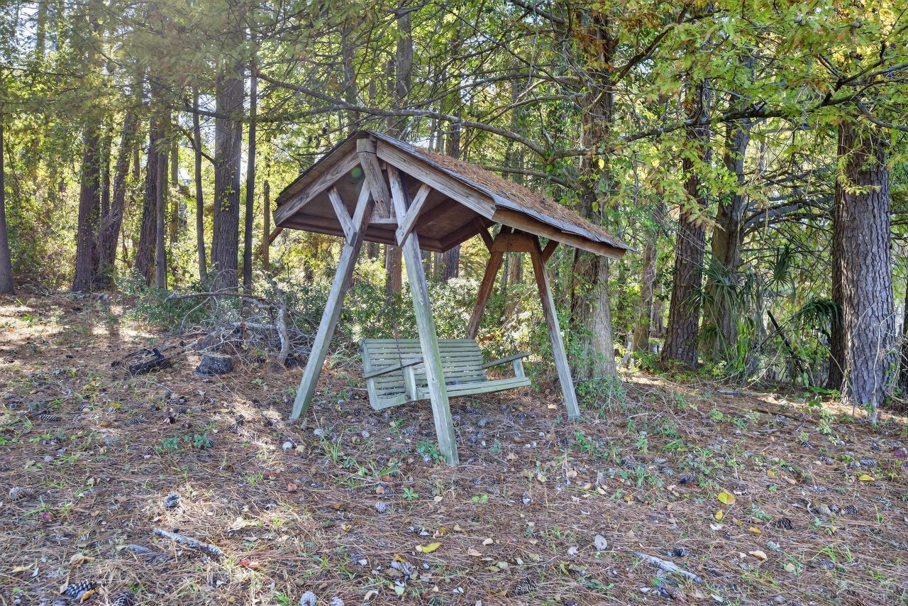 1086 St Julien Drive Photo 60